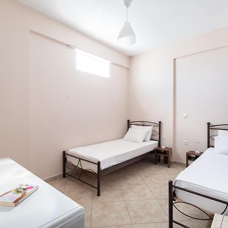 House In Eleusis Apartment Bagian luar foto