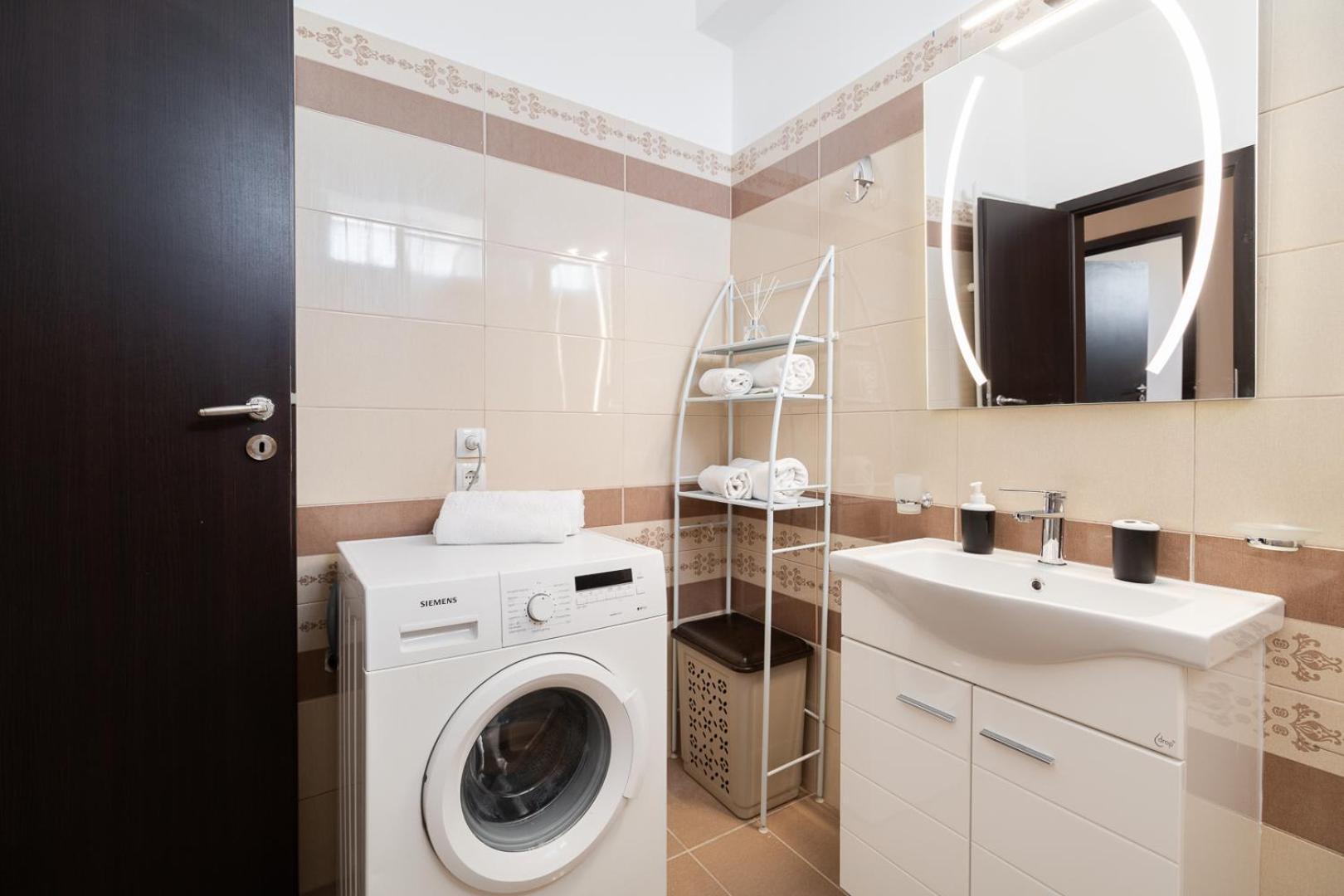 House In Eleusis Apartment Bagian luar foto